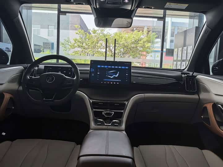 BYD Song Pro Hybrid, 2022 — фото 3 из 9