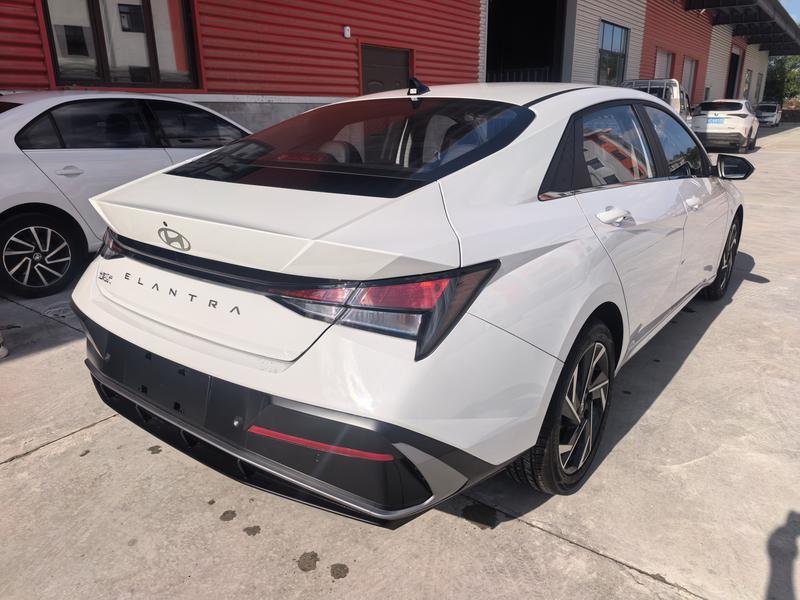 Hyundai Elantra N line, 2025 — фото 6 из 12