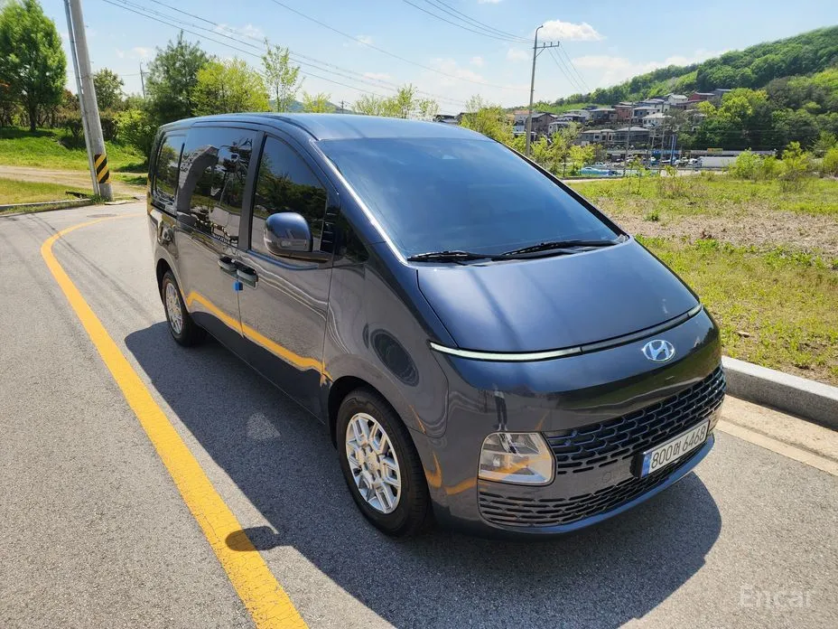 Hyundai Staria, 2022 — купить в Твери под ключ