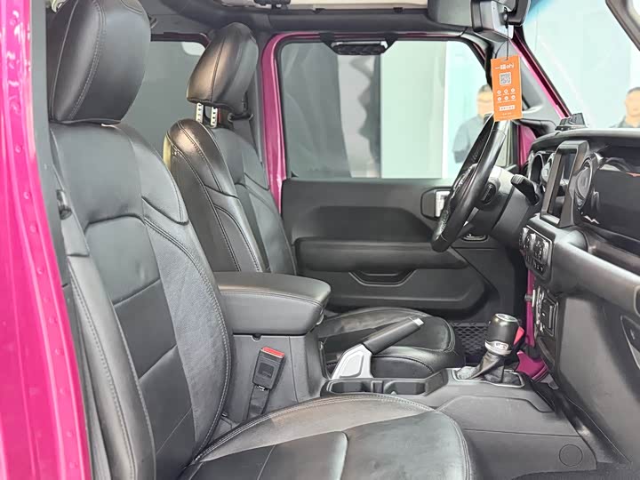 Jeep Wrangler, 2023 — фото 8 из 9