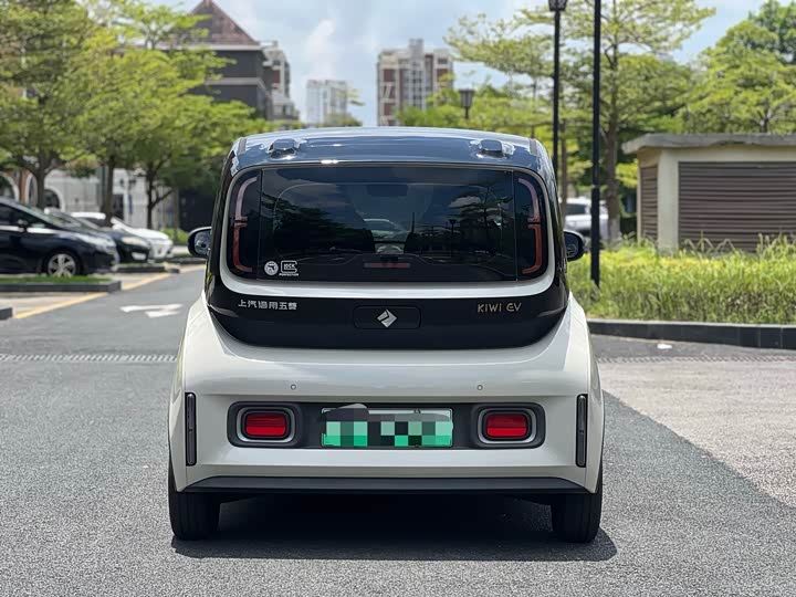 Baojun KiWi EV, 2022 — фото 5 из 9