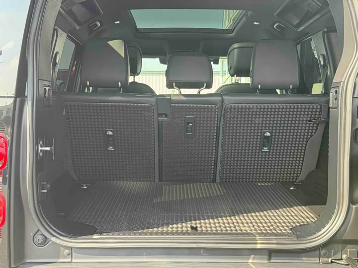 Land Rover Defender, 2022 — фото 7 из 9