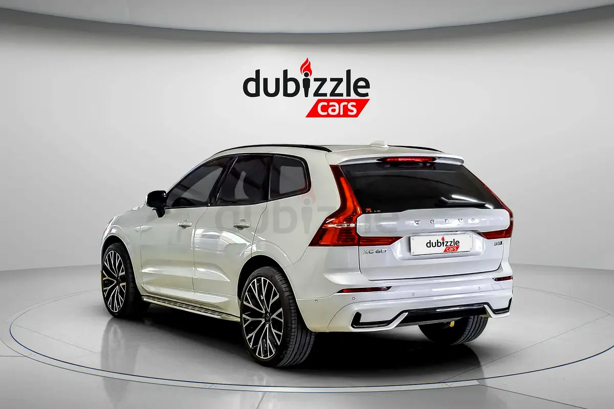Volvo XC60, 2023 — фото 8 из 10
