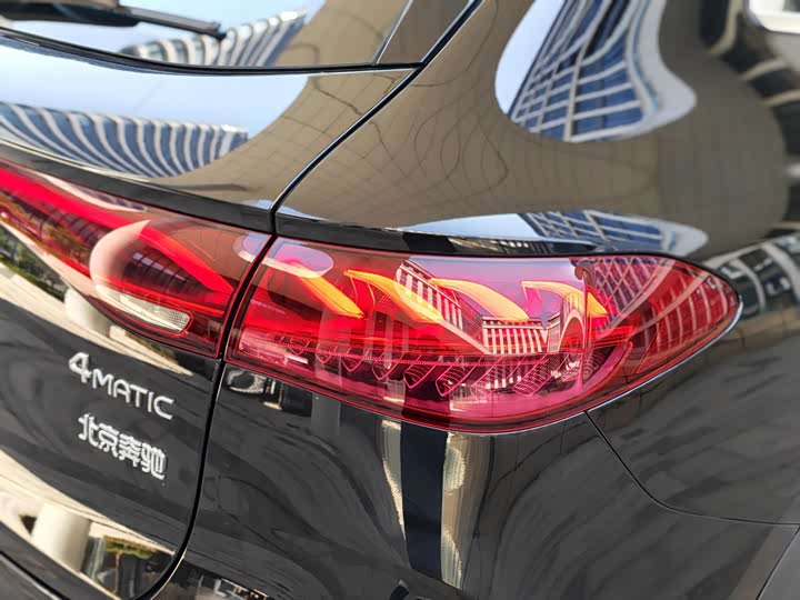 Mercedes-Benz EQE SUV, 2025 — фото 8 из 9