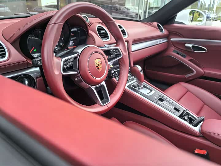Porsche 718, 2025 — фото 4 из 9