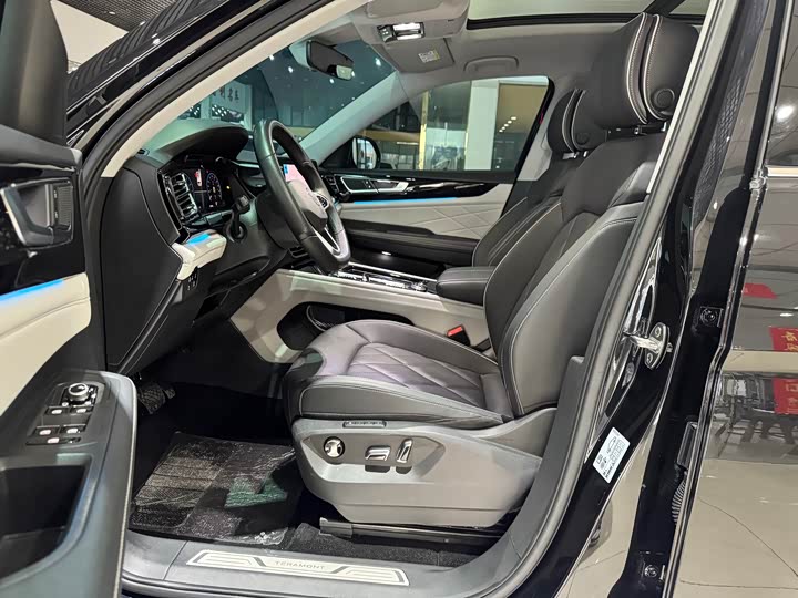 Volkswagen Teramont Pro, 2024 — фото 3 из 9