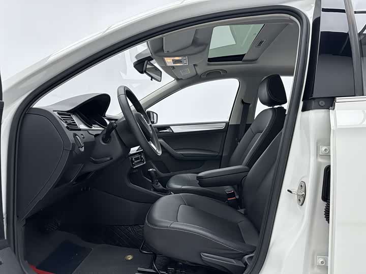 Skoda Rapid, 2022 — фото 5 из 9