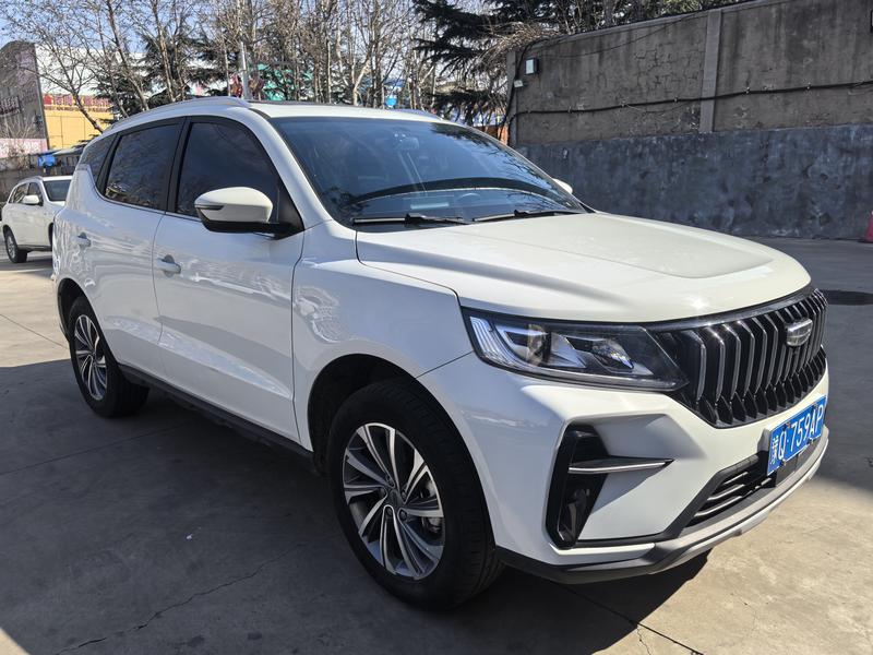 Geely Vision X6, 2024 — фото 2 из 12