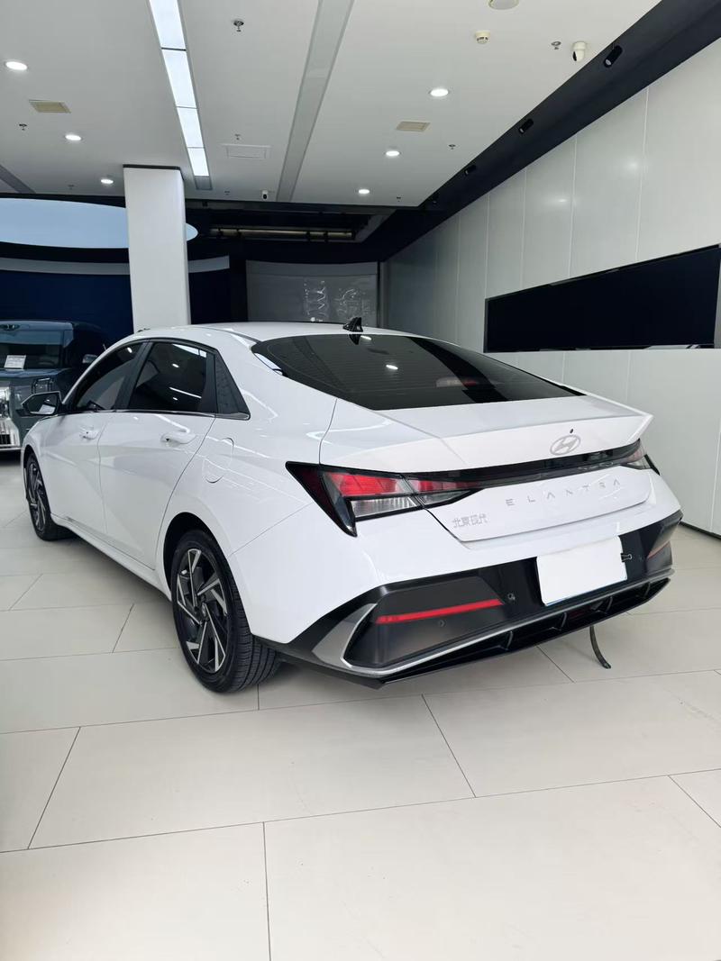 Hyundai Elantra N line, 2023 — фото 4 из 11