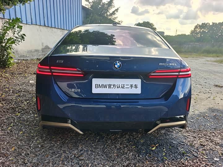 BMW i5, 2024 — фото 8 из 9