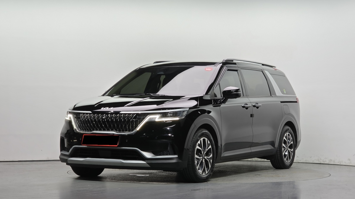 Kia Carnival, 2023 — купить в Орле под ключ