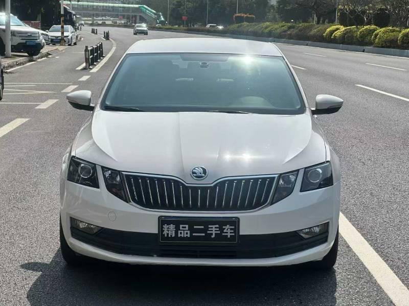 Skoda Octavia Pro, 2022 — фото 2 из 9