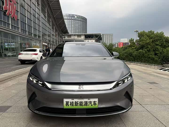 BYD Han, 2022 — фото 2 из 9