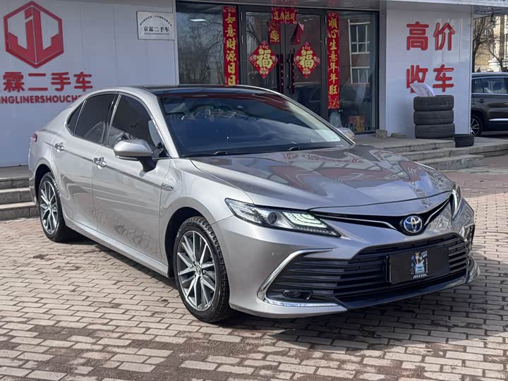 Toyota Camry, 2022 — фото 3 из 9