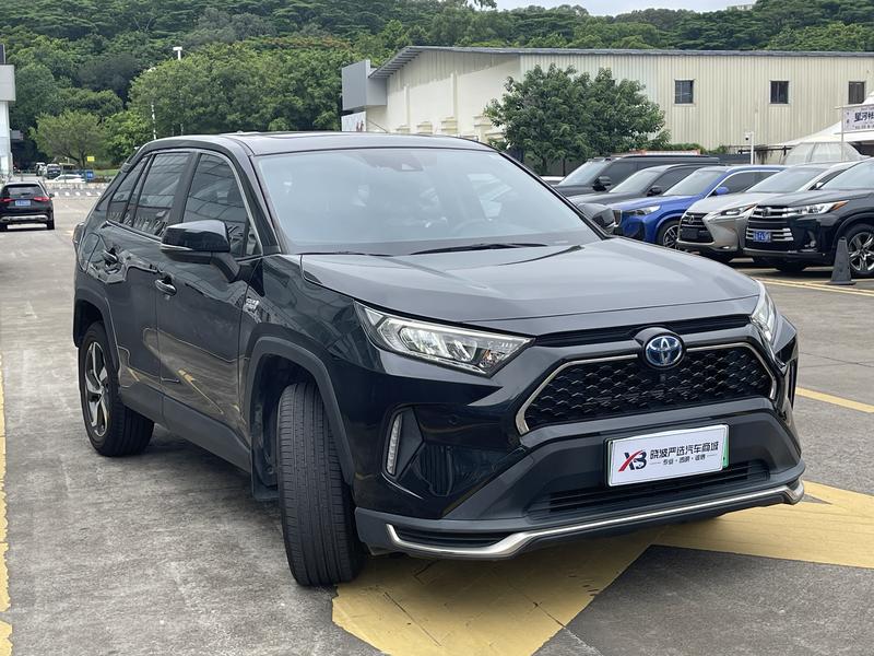 Toyota RAV4 Hybrid, 2022 — фото 3 из 12