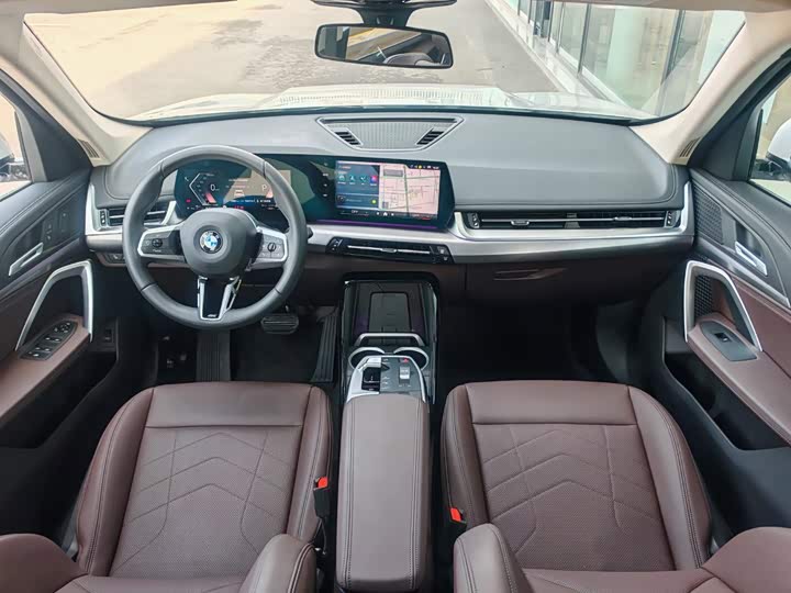 BMW X1, 2024 — фото 8 из 9