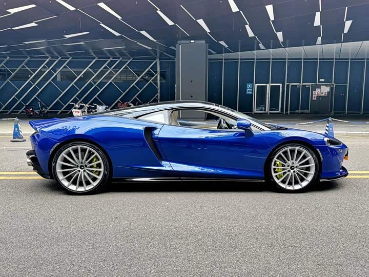 McLaren GT, 2022 — фото 4 из 5