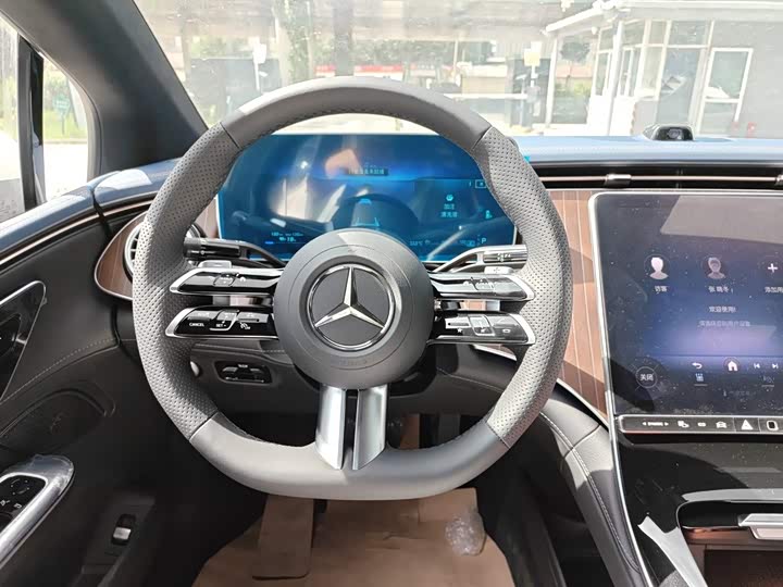 Mercedes-Benz EQE, 2025 — фото 7 из 9