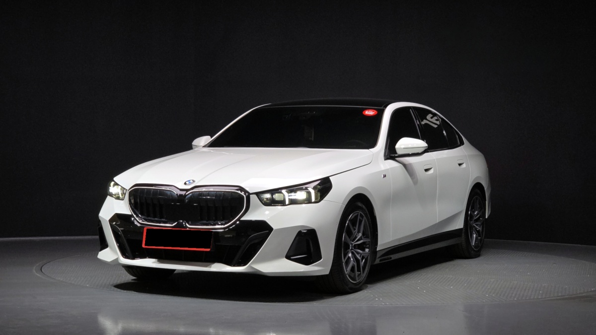 BMW 5 Series, 2023 — купить в Санкт-Петербурге под ключ