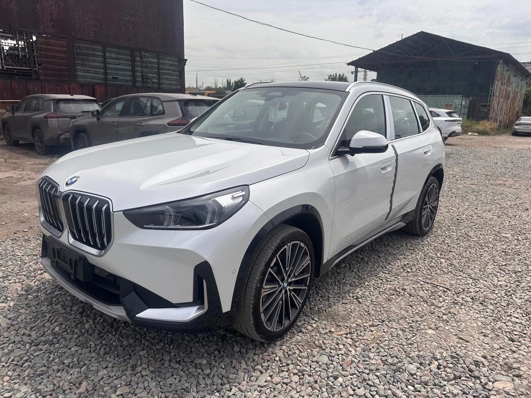 BMW X1, 2026 — фото 2 из 11