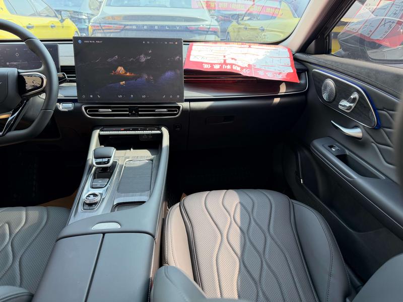 Chery Arrizo 8 Pro, 2025 — фото 11 из 12