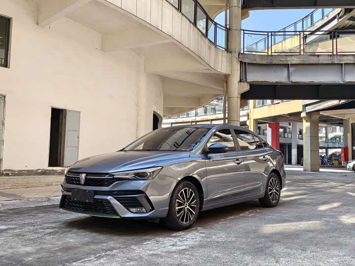 Roewe i5, 2022 — купить в Брянске под ключ