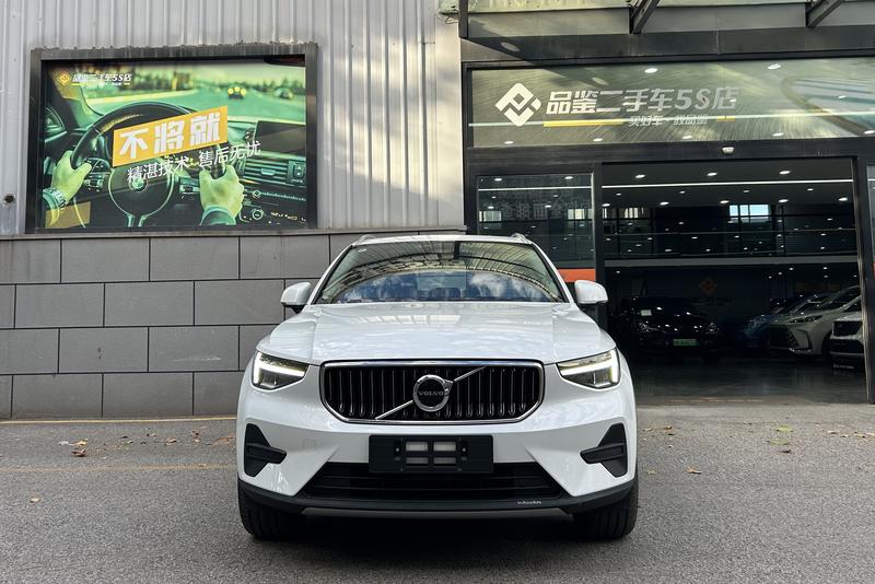 Volvo XC40, 2025 — фото 2 из 12