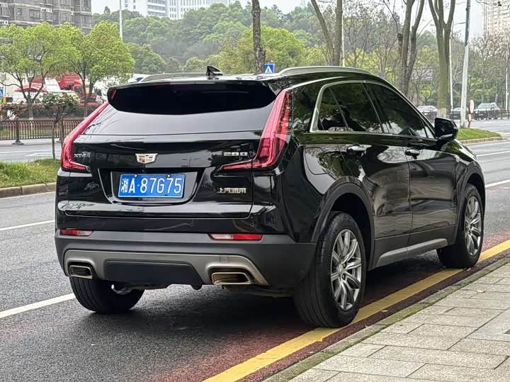 Cadillac XT4, 2023 — фото 7 из 9