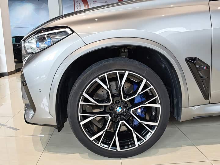 BMW X5 M, 2022 — фото 6 из 9