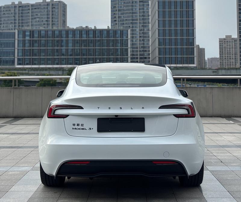 Tesla Model 3, 2026 — фото 5 из 11