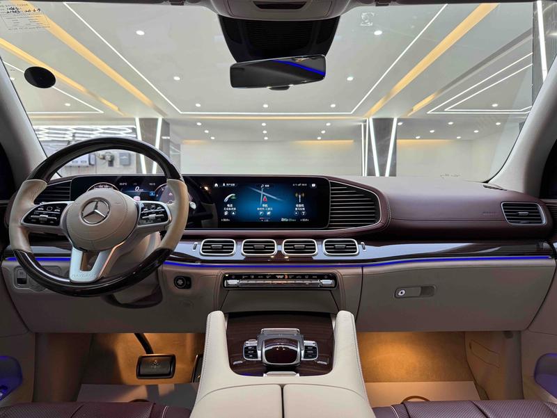 Mercedes-Benz Maybach GLS, 2022 — фото 5 из 8