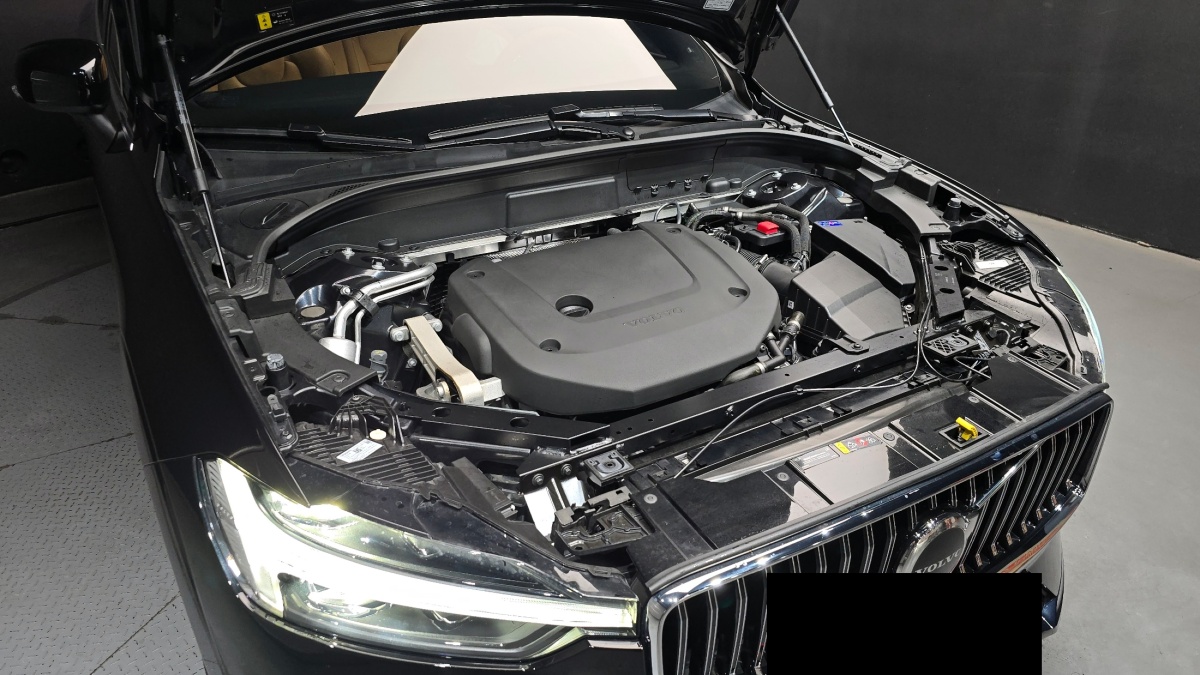 Volvo XC60, 2024 — фото 6 из 12