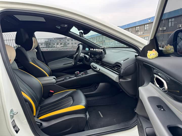 GAC Trumpchi Empow R, 2023 — фото 8 из 9