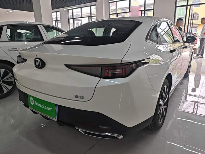 Changan Eado Plus, 2024 — фото 7 из 9