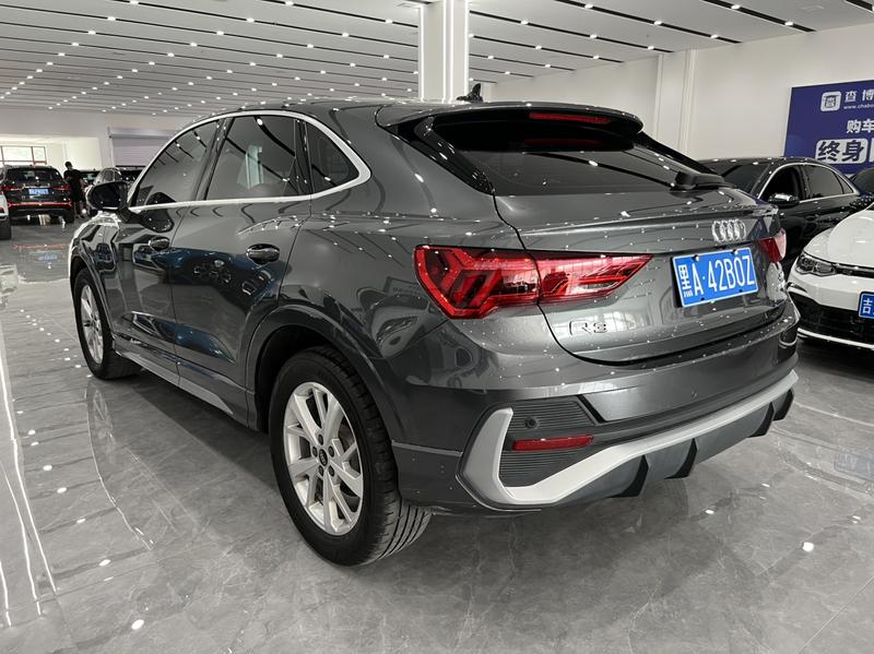 Audi Q3 Sportback, 2023 — фото 4 из 12