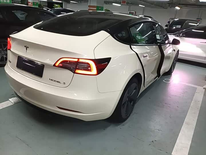 Tesla Model 3, 2022 — фото 7 из 9
