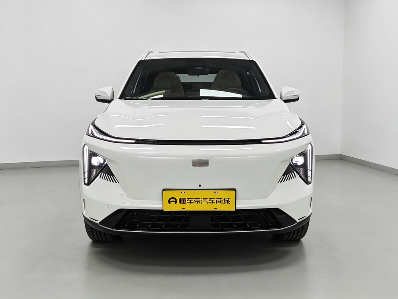 Geely Galaxy L7, 2023 — фото 2 из 12