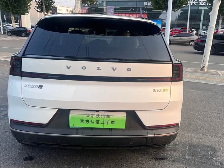 Volvo XC70 Hybrid, 2025 — фото 3 из 5