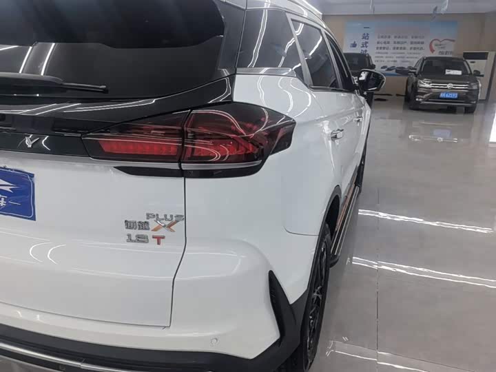 Geely Atlas, 2022 — фото 8 из 9