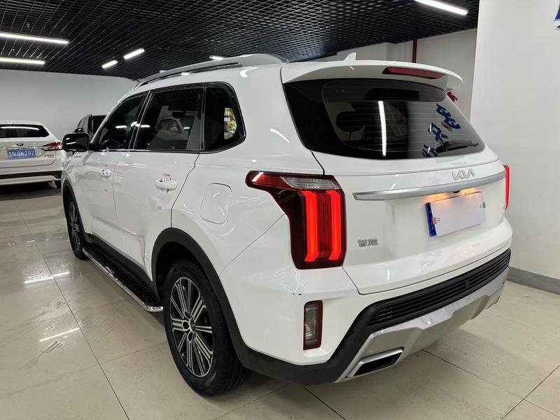 Kia Sportage GT-line, 2023 — фото 5 из 12