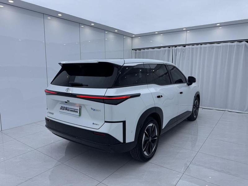 Toyota bZ3X, 2025 — фото 6 из 12