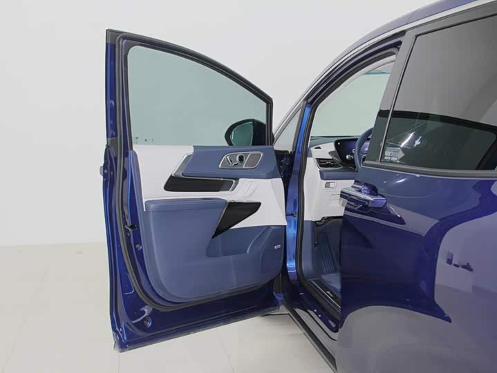 Buick GL8 Century, 2023 — фото 6 из 9