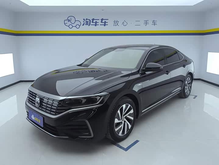 Volkswagen Passat Hybrid, 2023 — купить в Самаре под ключ
