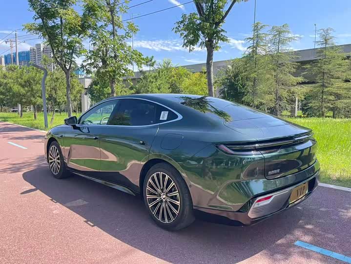 Geely Galaxy Starshine 8 EM-i, 2025 — фото 7 из 9