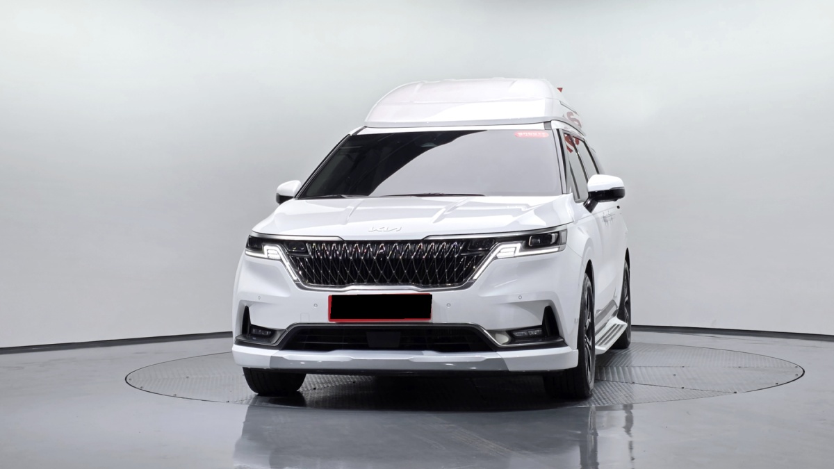 Kia Carnival, 2023 — фото 3 из 12