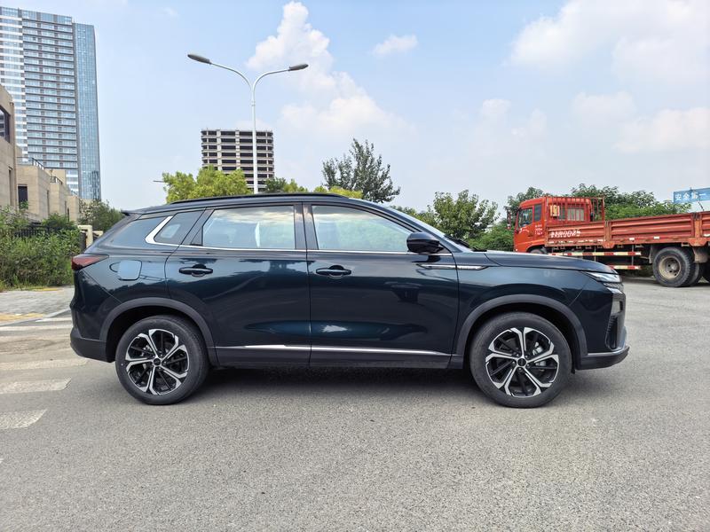 Dongfeng Aeolus Huge, 2026 — фото 7 из 11