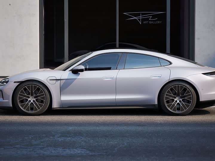 Porsche Taycan, 2025 — фото 3 из 9