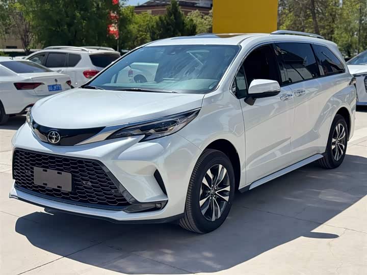 Toyota Granvia, 2025 — купить в Рязани под ключ