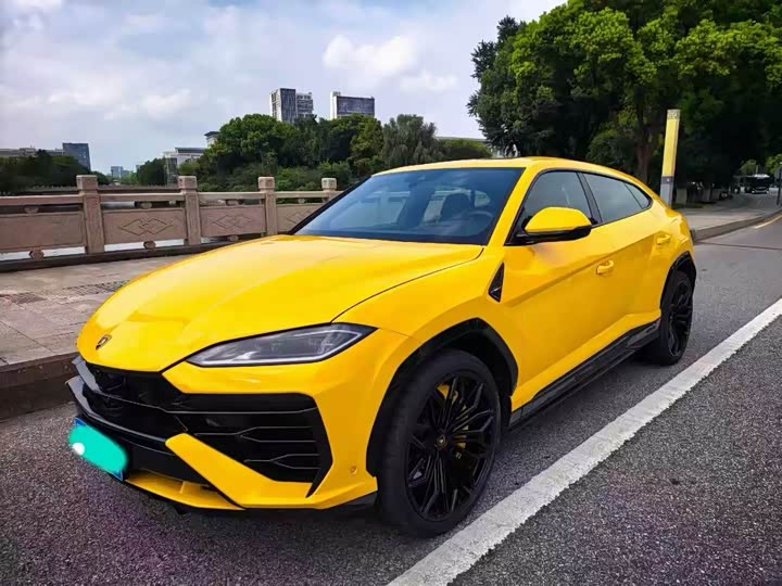 Lamborghini Urus SE, 2025 — купить в Туле под ключ