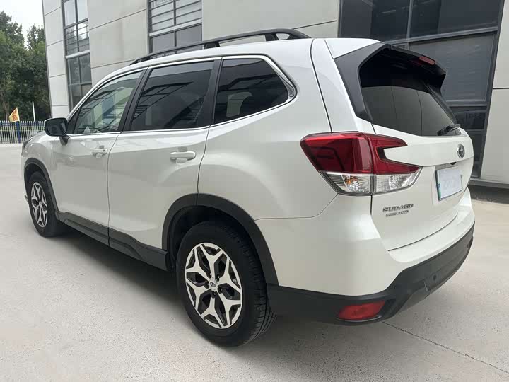Subaru Forester, 2021 — фото 7 из 9